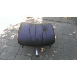 Eames voetenbank