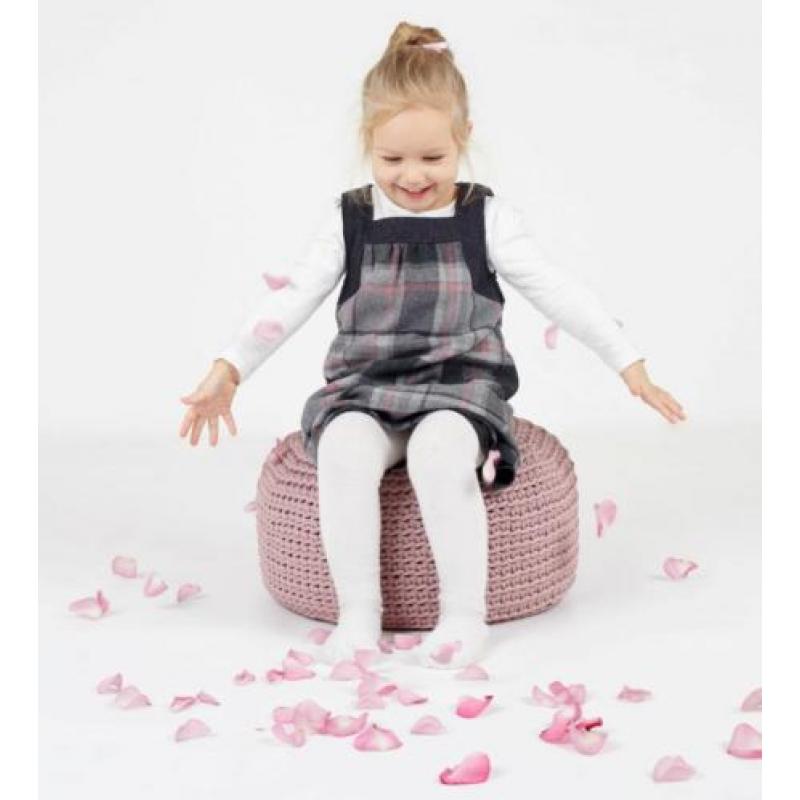 SanFates gehaakte kinder poef Do - Roze