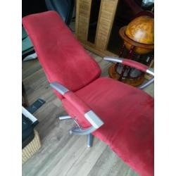 Fantastisch zittende rode Jori relax stoelen