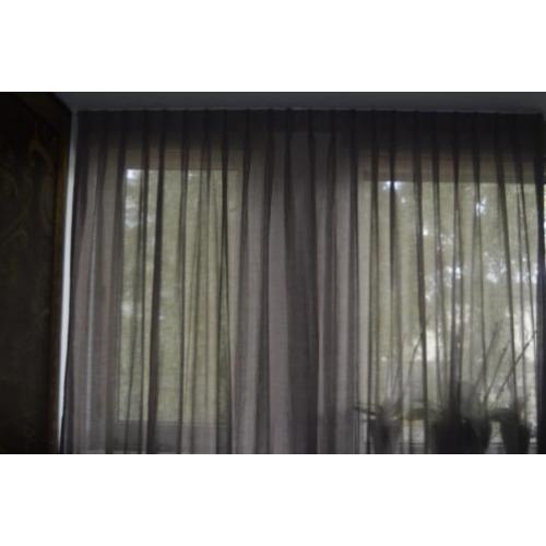 3. Lichtbruine inbetween gordijnen