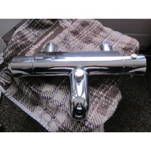 Thermostaatkraan, stang, bad en douche uitloop Hans Grohe.