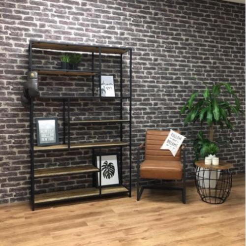 379,95 EUR voor prachtig massieve boekenkast van 180 * 120!