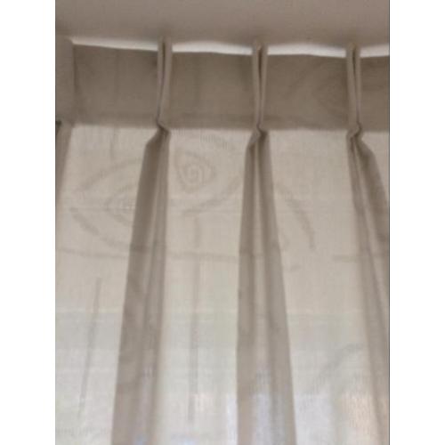 Vitrage gordijnen 2,30 hoog bij 2,50 keer 2. Ecru kleur