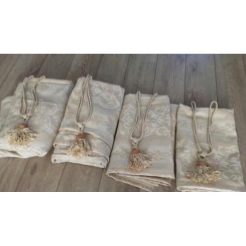 Prachtige overgordijnen kamerhoog