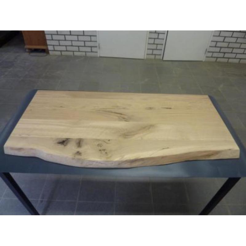 Opruiming/ aanbieding wastafelbladen massief eiken !!