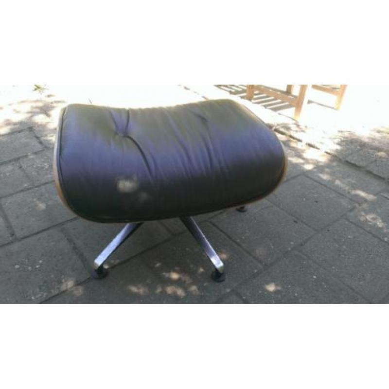 Eames voetenbank