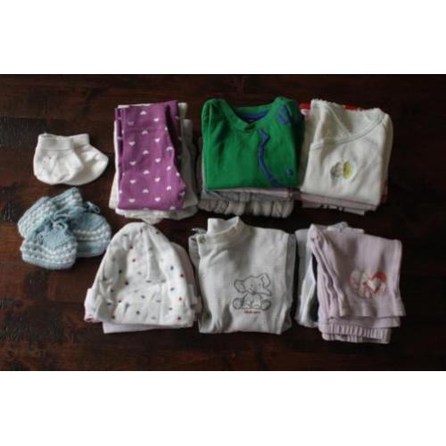 Babykleertjes en slaapzakjes maat 50/56 voor schattig meisje