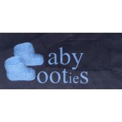 Baby Booties donkerroze, 0-3 m., babyslofjes handgebreid
