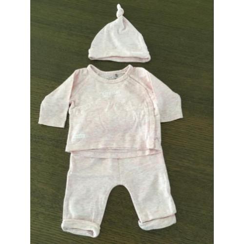 Prenatal setje maat 50 inclusief mutsje