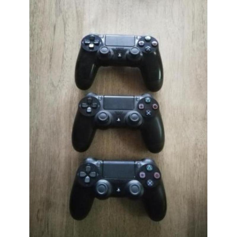 Playstation 4 / 500GB