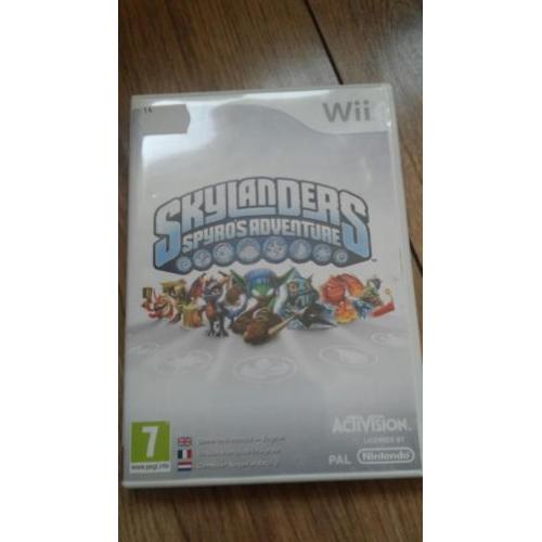 Skylanders spel voor wii met portal en poppetjes