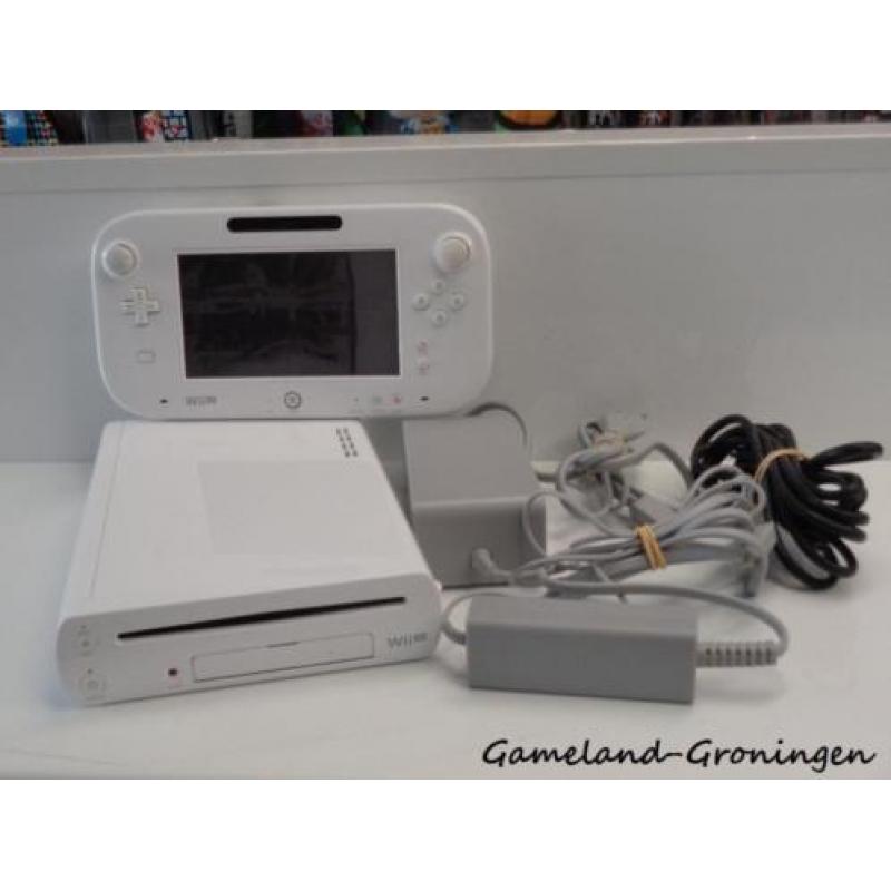 Nintendo Wii U 8GB met Game Pad & Bedrading (Wit)