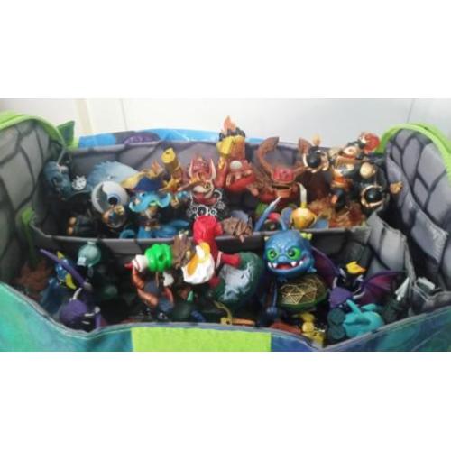 Skylanders pakket 2 spellen plus tas wii