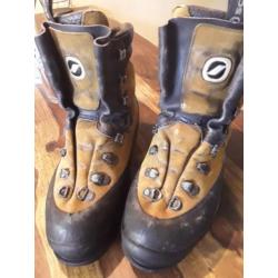 Bergschoenen dames mt. 41