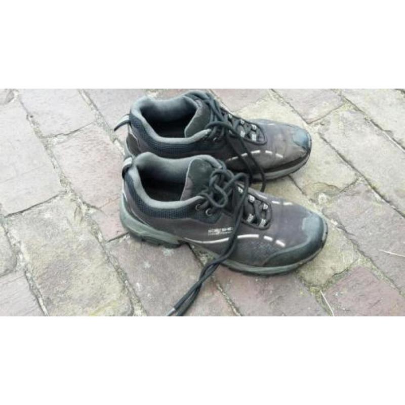 Winterschoenen / wandelschoenen maat 38