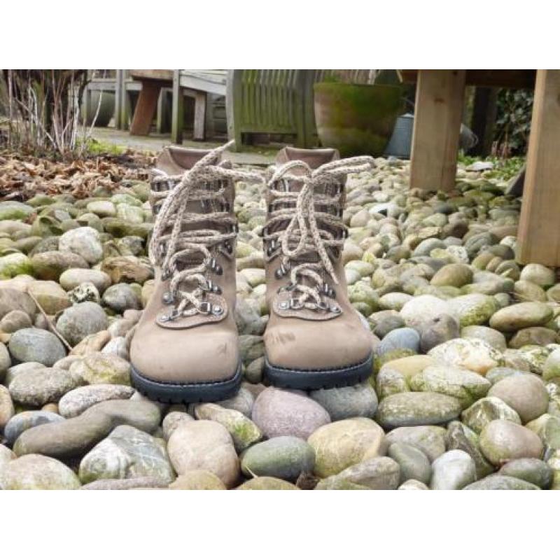 T.e.a.b. Stevige Intersko dames wandelschoenen Helvesko
